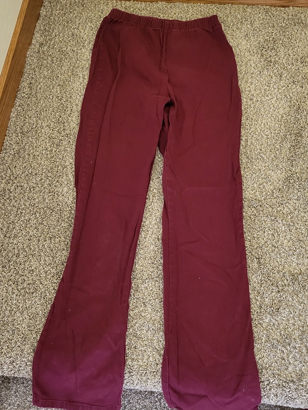 Women’s Elastic-Waist Maroon Jeans